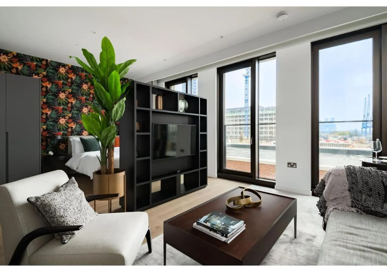Elegant And Modern Apartments In Canary Wharf Right Next To Thames London 0*,  United Kingdom